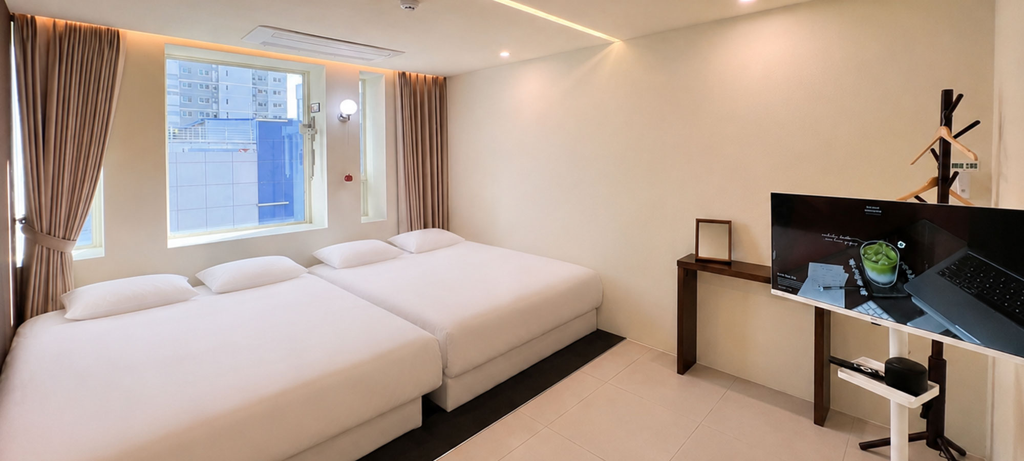 Room 1